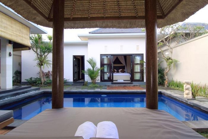 Imagen de la piscina del Villa La is Kamojang Seminyak - Bali. Foto 16