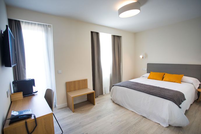 Imagen de la habitación del Villa Lucerna Sports and Hotel Resort. Foto 3