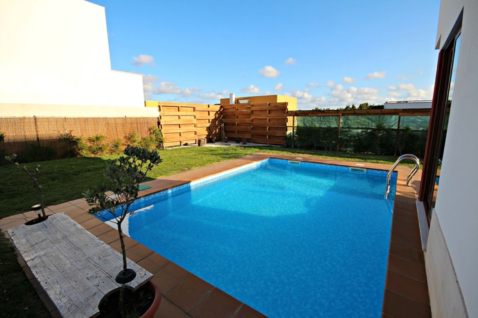 Imagen de la piscina del Villa Obidos Lagoon Wellness Villas. Foto 15