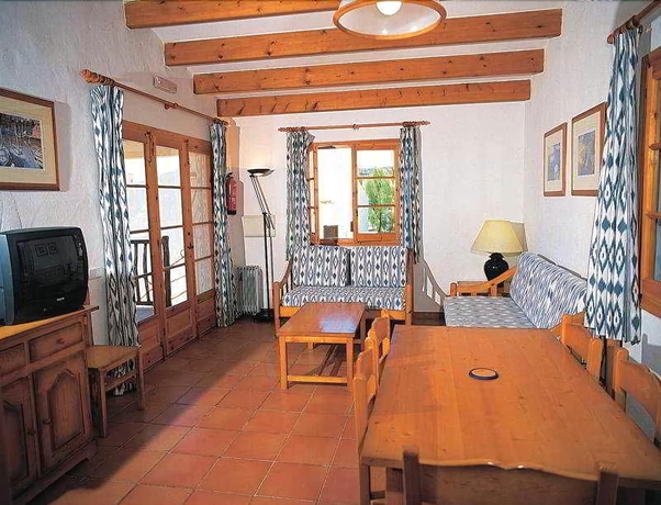 Imagen de la habitación del Villa Playas de Fornells. Foto 11