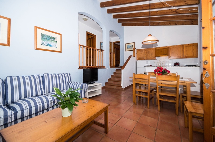 Imagen de la habitación del Villa Playas de Fornells. Foto 14