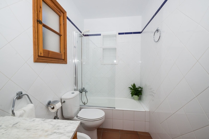 Imagen de la habitación del Villa Playas de Fornells. Foto 16