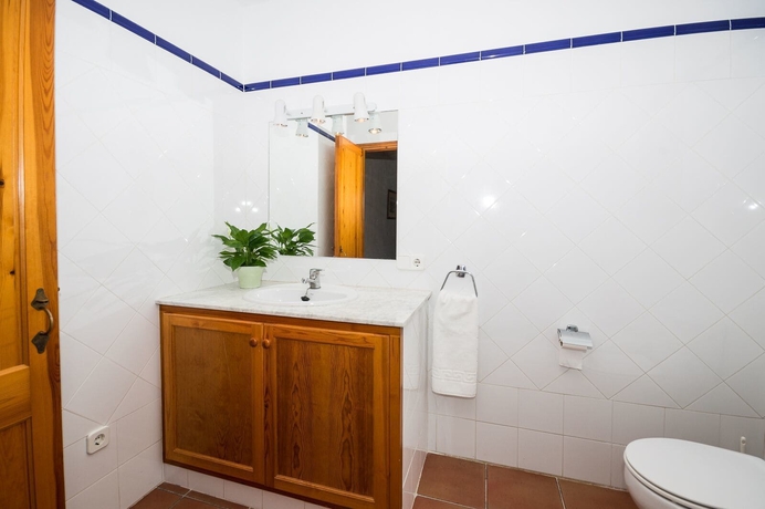 Imagen de la habitación del Villa Playas de Fornells. Foto 19