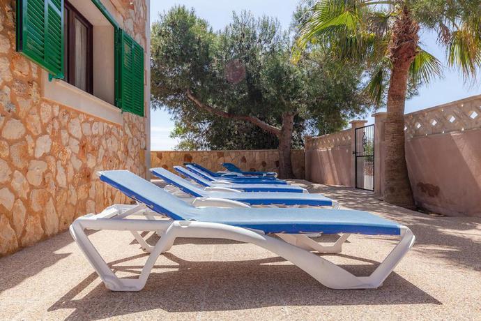 Imagen de los exteriores del Villa Sa Llimonera. Foto 4