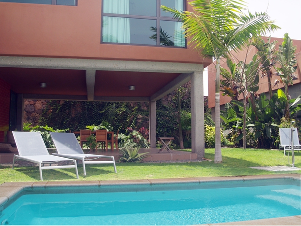 Imagen de la piscina del Villa Salobre. Foto 16