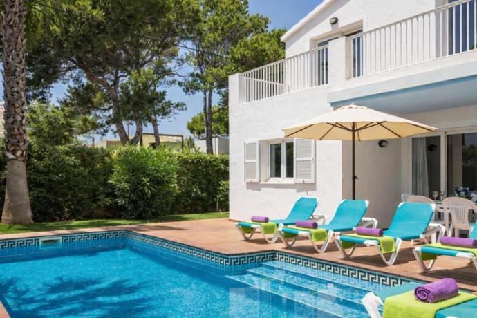 Imagen de la piscina del Villa Serena, Cala Blanca. Foto 10