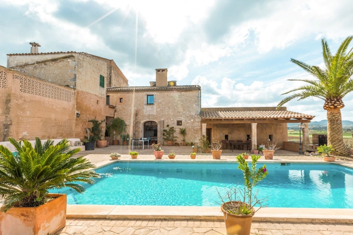 Imagen de la piscina del Villa VILLA ALCUDIOLA. Foto 19