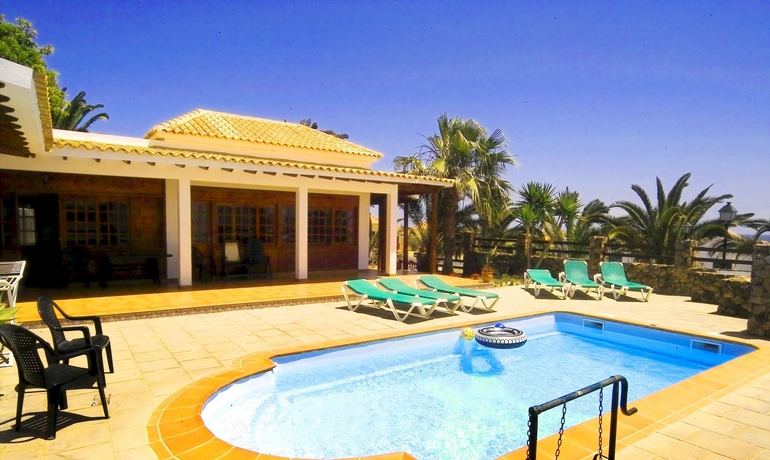 Imagen general del Villa VIP Caleta Dorada. Foto 1