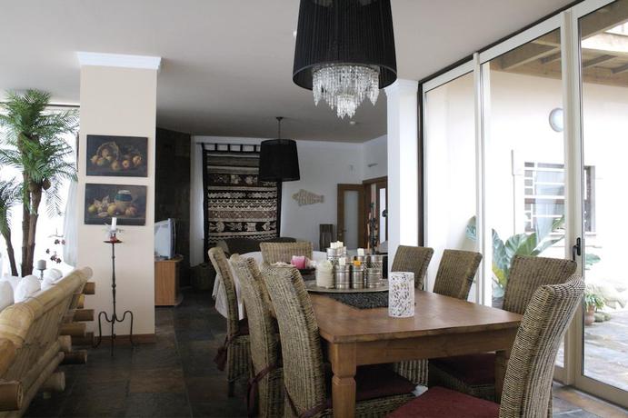 Imagen de los interiores del Villa Vila de Santa Eulalia. Foto 13