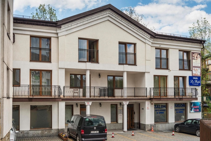 Imagen de los exteriores del Villa Willa Labelle. Foto 15