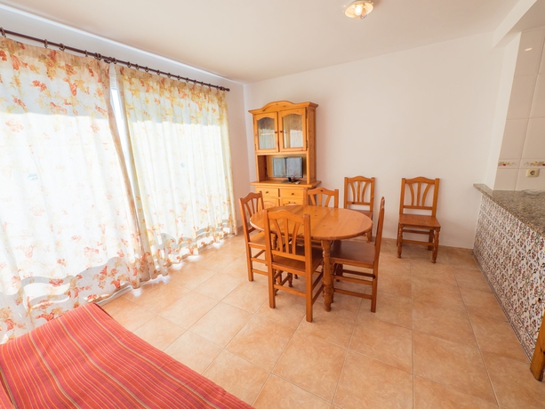 Imagen de los interiores del Viviendas Turísticas Vacacionales AR Europa Sun Apartamentos. Foto 9