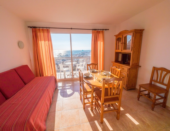 Imagen de los interiores del Viviendas Turísticas Vacacionales AR Europa Sun Apartamentos. Foto 10