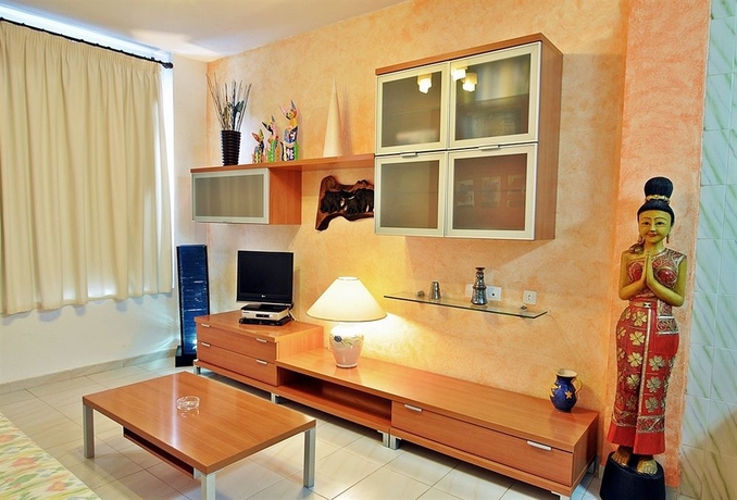 Imagen de los interiores del Viviendas Turísticas Vacacionales Apartamentos Cel Blau. Foto 6