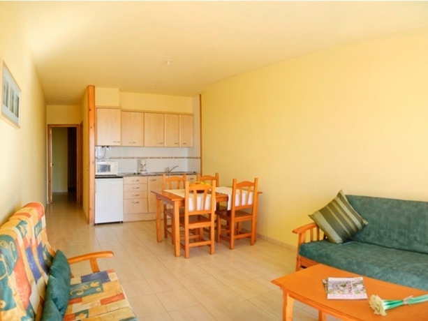 Imagen general del Viviendas Turísticas Vacacionales Apartamentos Club Torrevella. Foto 4