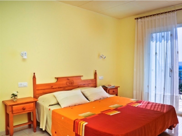 Imagen general del Viviendas Turísticas Vacacionales Apartamentos Club Torrevella. Foto 5