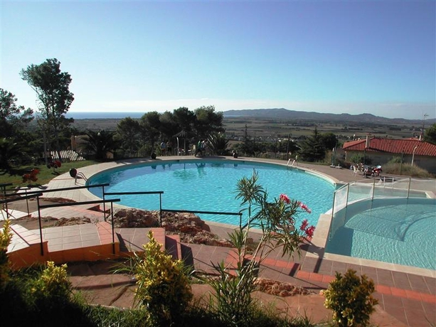 Imagen general del Viviendas Turísticas Vacacionales Apartamentos Club Torrevella. Foto 10