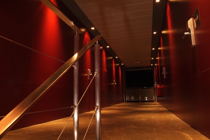 Imagen de los interiores del Viviendas Turísticas Vacacionales Apartamentos Turísticos Royal Marina Gardens. Foto 12