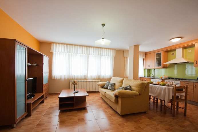 Imagen de los interiores del Viviendas Turísticas Vacacionales Apartamentos Vida Corcubión. Foto 11