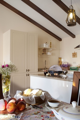 Imagen del bar/restaurante del Viviendas Turísticas Vacacionales Artvilla. Foto 2