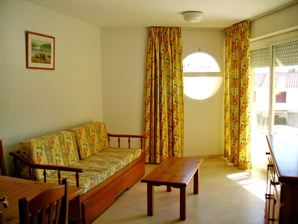 Imagen general del Viviendas Turísticas Vacacionales Austral, Cambrils. Foto 7