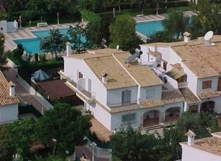 Imagen de los exteriores del Viviendas Turísticas Vacacionales Bali, Gandía. Foto 4