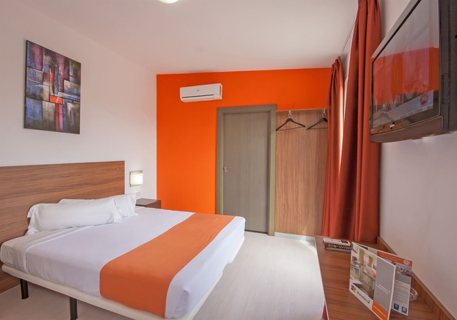 Imagen de la habitación del Viviendas Turísticas Vacacionales Baluart Apartments. Foto 3