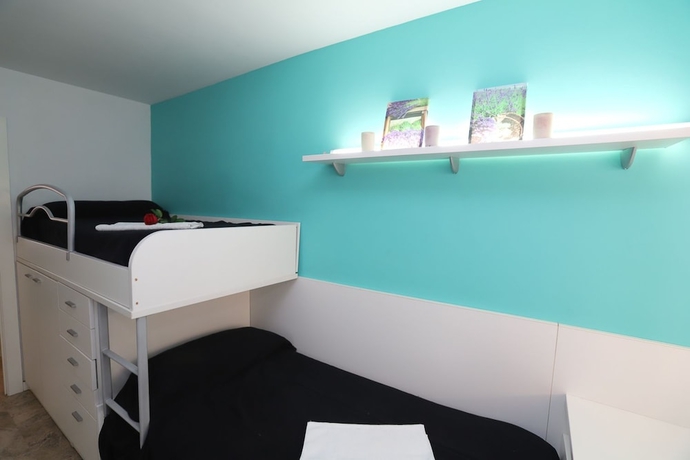 Imagen de la habitación del Viviendas Turísticas Vacacionales Cala Dorada. Foto 2