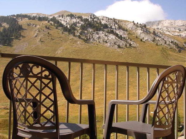 Imagen general del Viviendas Turísticas Vacacionales Candanchu: Edificios Leyre, Riglos y varios. Foto 6