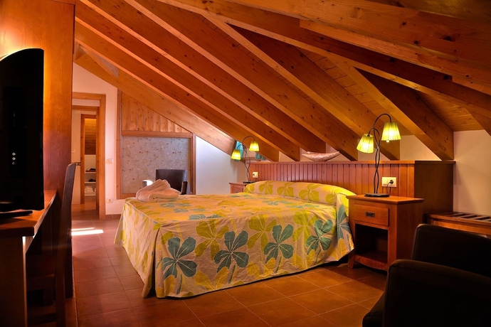 Imagen de la habitación del Viviendas Turísticas Vacacionales Casa Pirineo, Ainsa. Foto 4