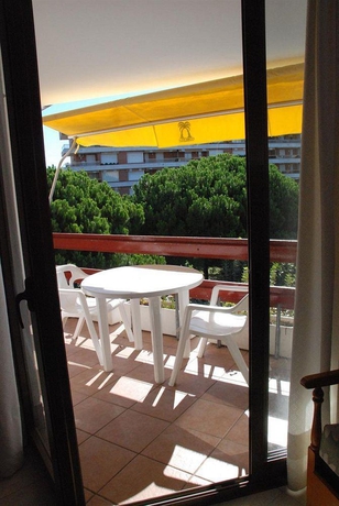 Imagen general del Viviendas Turísticas Vacacionales Corcega. Foto 6