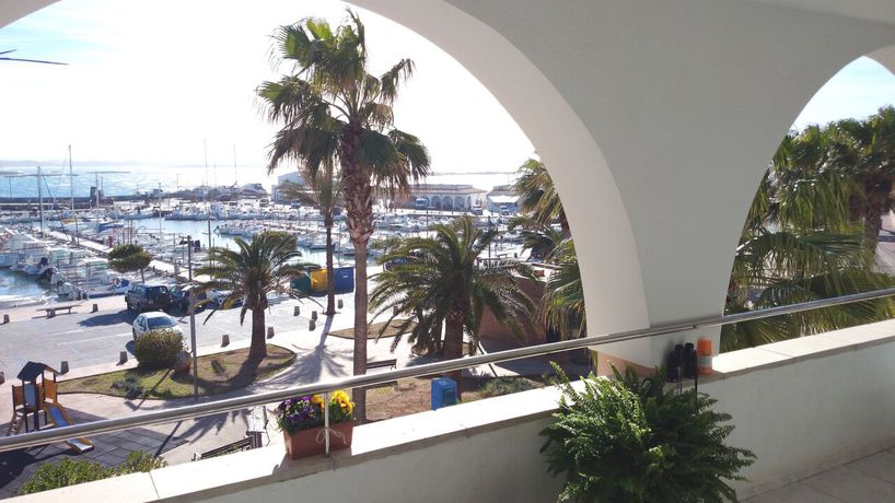 Imagen de los exteriores del Viviendas Turísticas Vacacionales Edificio Puerto. Foto 17