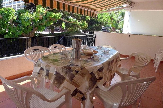 Imagen general del Viviendas Turísticas Vacacionales Felix, Salou. Foto 2