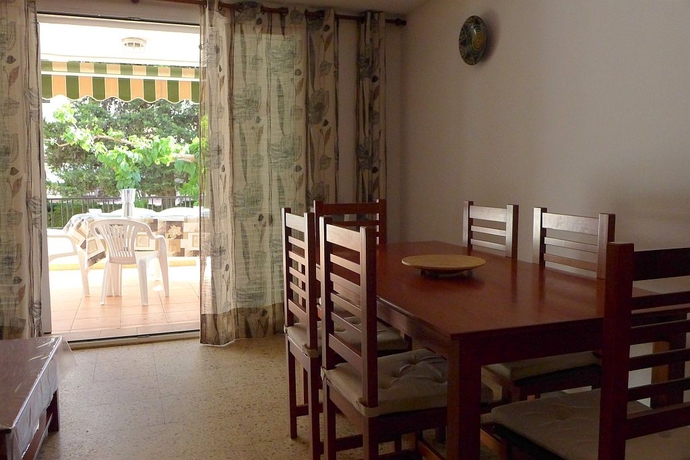 Imagen general del Viviendas Turísticas Vacacionales Felix, Salou. Foto 10