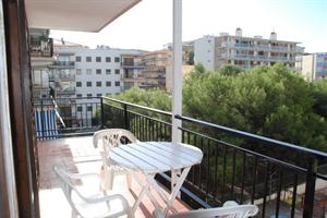 Imagen de los exteriores del Viviendas Turísticas Vacacionales Flandria, Salou. Foto 5