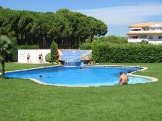 Imagen de la piscina del Viviendas Turísticas Vacacionales Green Mar. Foto 5