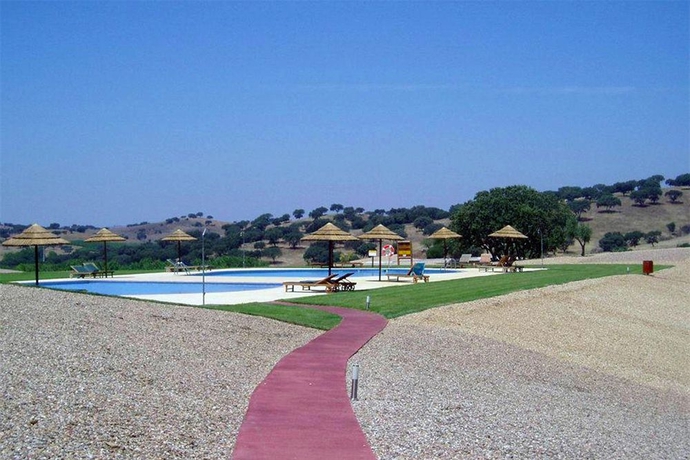 Imagen de la piscina del Viviendas Turísticas Vacacionales Herdade Do Gizo. Foto 4