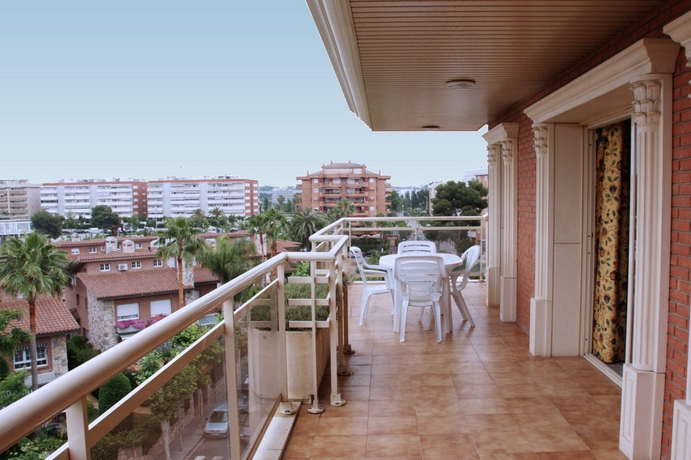 Imagen de los exteriores del Viviendas Turísticas Vacacionales Imperial Salou Apartments. Foto 7