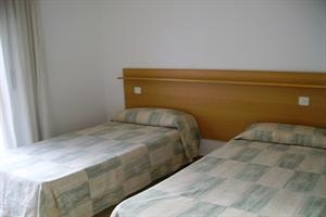 Imagen de la habitación del Viviendas Turísticas Vacacionales Inmobooking Pins Ii, Climatizado, 120m De La Playa. Foto 15