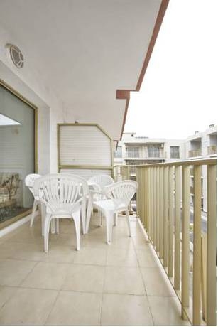 Imagen general del Viviendas Turísticas Vacacionales Inmobooking Pins Ii, Climatizado, 120m De La Playa. Foto 10