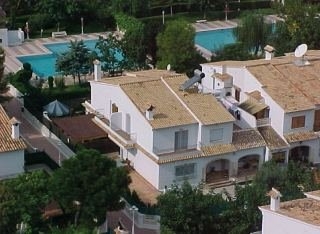 Imagen de los exteriores del Viviendas Turísticas Vacacionales Iris, Gandía. Foto 2