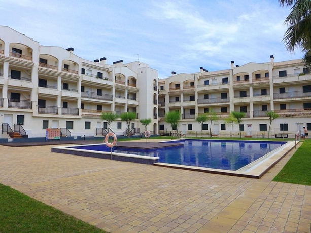 Imagen de la piscina del Viviendas Turísticas Vacacionales La Cala. Foto 18