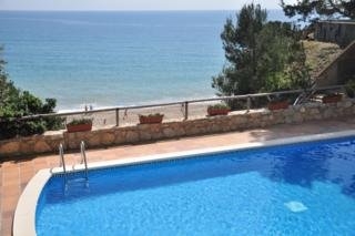 Imagen de la piscina del Viviendas Turísticas Vacacionales La Joya, Miami Playa. Foto 10