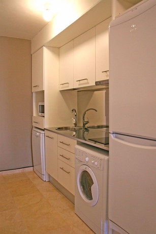 Imagen de la habitación del Viviendas Turísticas Vacacionales L'escala Resort. Foto 3