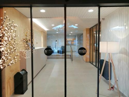 Imagen de los interiores del Viviendas Turísticas Vacacionales Midi 3000. Foto 5