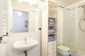 Imagen de la habitación del Viviendas Turísticas Vacacionales Mons Aureus Resort. Foto 7