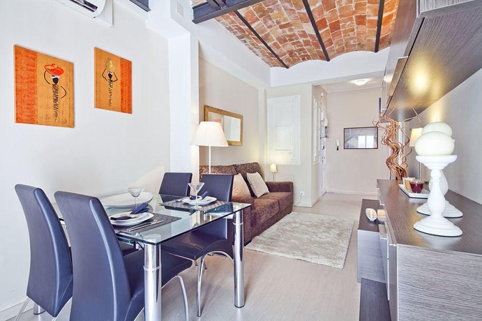 Imagen general del Viviendas Turísticas Vacacionales Montserrat, Gracia. Foto 3