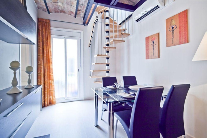 Imagen general del Viviendas Turísticas Vacacionales Montserrat, Gracia. Foto 5