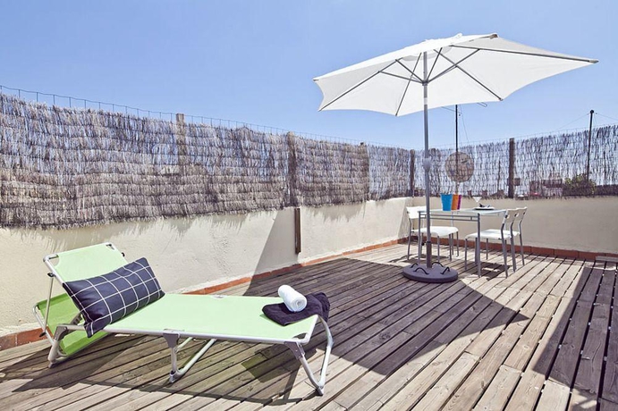 Imagen general del Viviendas Turísticas Vacacionales Montserrat, Gracia. Foto 9