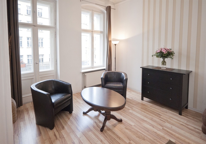 Imagen de los interiores del Viviendas Turísticas Vacacionales Old Town Apartments Schönhauser Allee Berlin. Foto 14