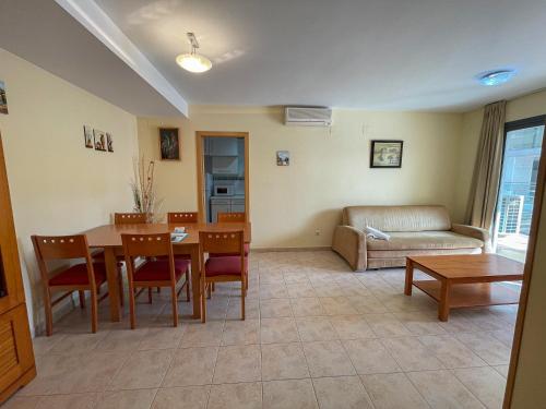 Imagen de la habitación del Viviendas Turísticas Vacacionales Oropesa Ciudad de Vacaciones 3000. Foto 2